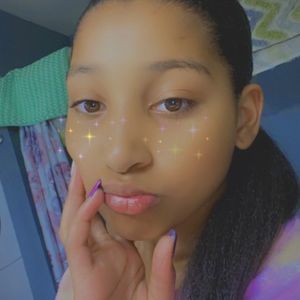 Meet your Posher, Naomi